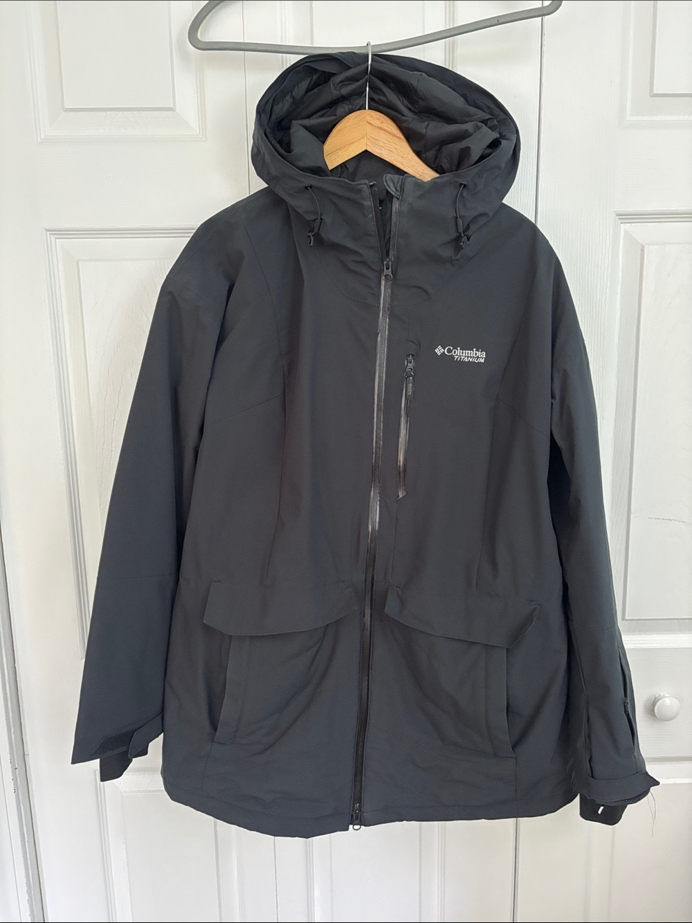 Columbia Women's Titanium Black Hooded Jacket